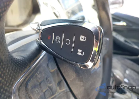 2019 Chevrolet Malibu Lt z USA, uszkodzony, nr VIN 1G1ZD5ST1KF163619